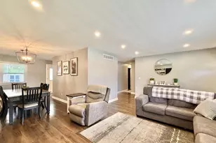 2015 Murphy Woods Rd, Beloit, WI 53511 - Photo 5