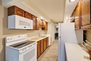 1522 Golf View Rd, Madison, WI 53704 - Photo 11