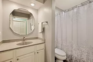 1522 Golf View Rd, Madison, WI 53704 - Photo 25
