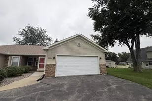 2302/2308 Bootmaker Dr, Beloit, WI 53511 - Photo 7