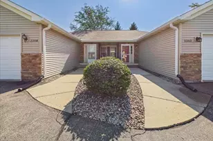 2302/2308 Bootmaker Dr, Beloit, WI 53511 - Photo 13