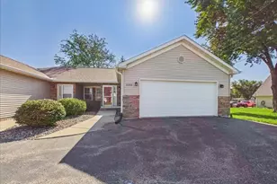 2302/2308 Bootmaker Dr, Beloit, WI 53511 - Photo 5