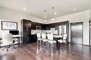 825 E Mifflin St, Madison, WI 53703 - Photo 1