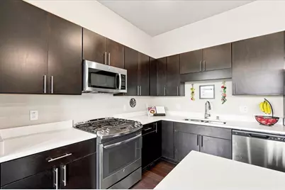 825 E Mifflin Street #404, Madison, WI 53703 - Photo 5