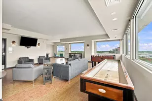 825 E Mifflin St, Madison, WI 53703 - Photo 37