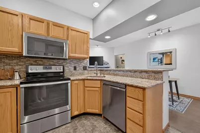 5583 Bantry Lane #3, Fitchburg, WI 53711 - Photo 7