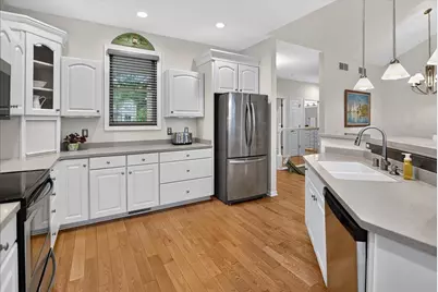 605 Samuel Drive, Madison, WI 53717 - Photo 5