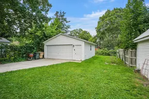 182 Dixon St, Madison, WI 53704 - Photo 43