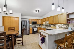 347 Starkweather Dr, Beaver Dam, WI 53916 - Photo 15