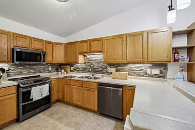 347 Starkweather Drive, Beaver Dam, WI 53916 - Photo 17