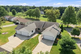 631 Constitution Ln, DeForest, WI 53532 - Photo 49
