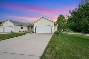 631 Constitution Ln, DeForest, WI 53532 - Photo 61