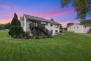631 Constitution Ln, DeForest, WI 53532 - Photo 73