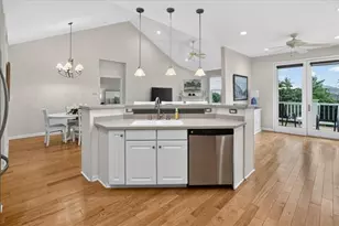 605 Samuel Dr, Madison, WI 53717 - Photo 7