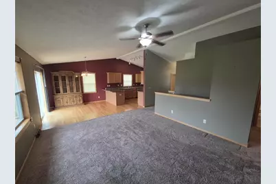 4022 Kingsford Drive, Janesville, WI 53546 - Photo 7