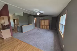 4022 Kingsford Dr, Janesville, WI 53546 - Photo 9