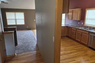 4022 Kingsford Dr, Janesville, WI 53546 - Photo 5