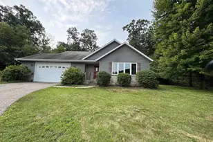 N9165 Currie Rd, Portage, WI 53901 - Photo 3