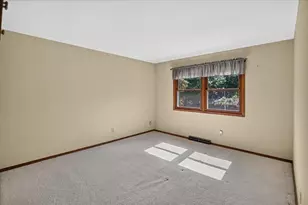 6318 Keelson Dr, Madison, WI 53705 - Photo 39