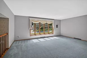6318 Keelson Dr, Madison, WI 53705 - Photo 7