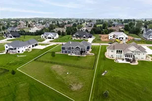 6653 Morning Dew Ln, DeForest, WI 53590 - Photo 5