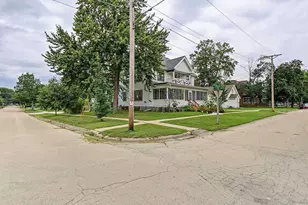 807 E 3rd Ave, Brodhead, WI 53520 - Photo 73
