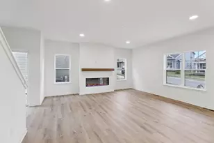 6622 Linnet Ln, Middleton, WI 53562 - Photo 5