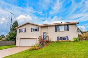 432 Kim St, Rio, WI 53960 - Photo 1