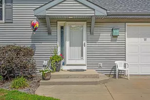 W10894 Fox Glen Rd, Poynette, WI 53955 - Photo 5