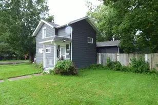 403 Center Ave, Janesville, WI 53548 - Photo 3
