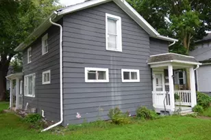403 Center Ave, Janesville, WI 53548 - Photo 1