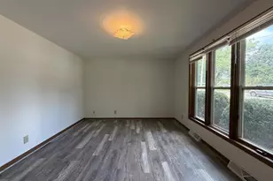 402 South St, Baraboo, WI 53913 - Photo 3