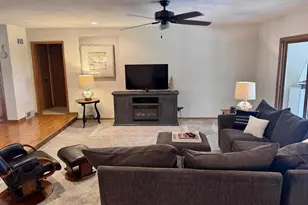 4520 Hearthridge Dr, Janesville, WI 53546 - Photo 5