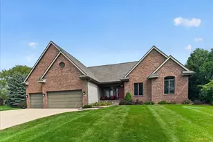 841 Wickersham Ct, Sun Prairie, WI 53590 - Photo 1