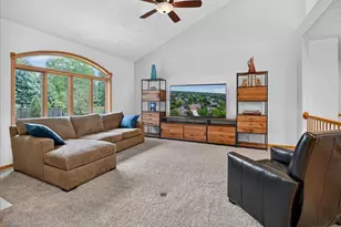 841 Wickersham Ct, Sun Prairie, WI 53590 - Photo 15