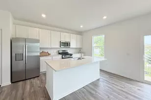 110 O'Brien Ct, Columbus, WI 53925 - Photo 5