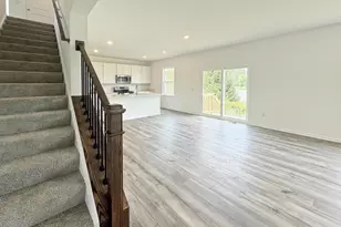 110 O'Brien Ct, Columbus, WI 53925 - Photo 3