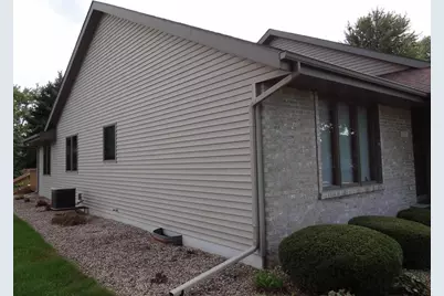 2122 Purple Aster Lane #2, Janesville, WI 53546 - Photo 3