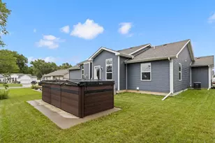 4433 Dublin Dr, Janesville, WI 53546 - Photo 35