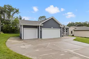 4433 Dublin Dr, Janesville, WI 53546 - Photo 37