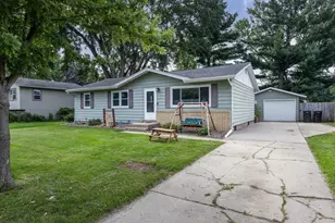 1748 Windsor Ct, Beloit, WI 53511 - Photo 3
