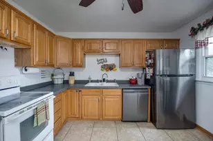1748 Windsor Ct, Beloit, WI 53511 - Photo 9