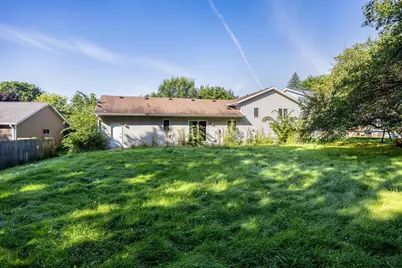 2517 Crest Line Drive, Madison, WI 53704 - Photo 35