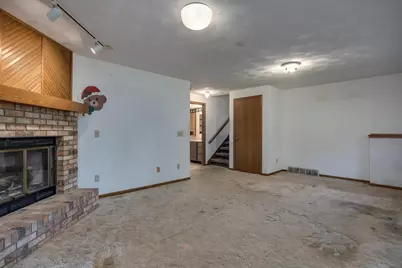 2517 Crest Line Drive, Madison, WI 53704 - Photo 27