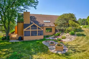 2532 Bigler Cir, Verona, WI 53593 - Photo 5