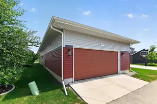 1264 Crane Meadow Way, Sun Prairie, WI 53590 - Photo 41