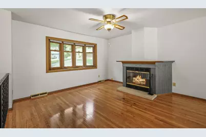 9 Esther Court, Madison, WI 53714 - Photo 7