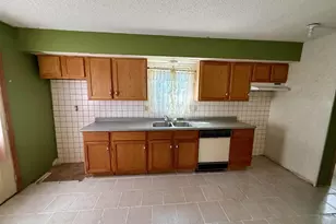 305 Rosedale Ave, Fox Lake, WI 53933 - Photo 7