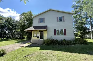 305 Rosedale Ave, Fox Lake, WI 53933 - Photo 37