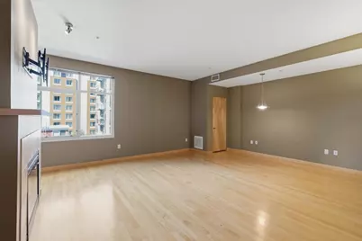 309 W Washington Avenue #412, Madison, WI 53703 - Photo 5